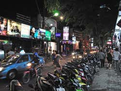 Kuta à noite