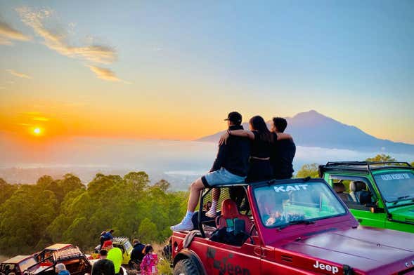 Tour privado de 4x4 pelo monte Batur